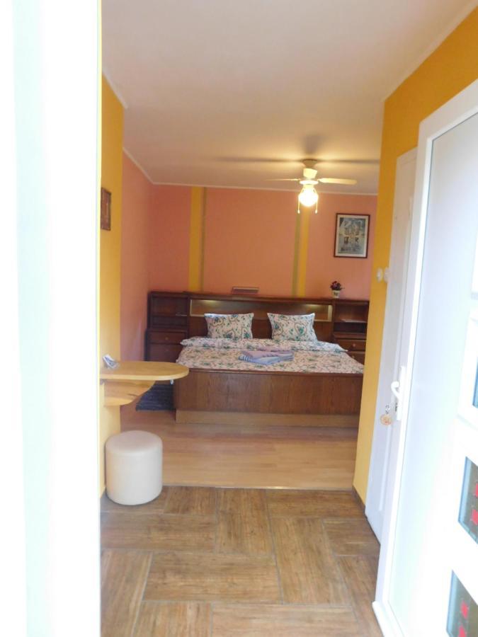 Villa Anna Palić Buitenkant foto